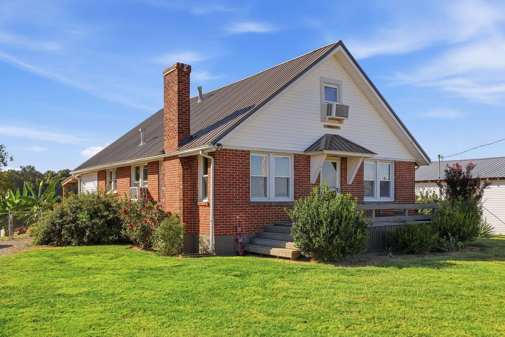 2.57 Acres of Land with Home for Sale in Hickory, Kentucky