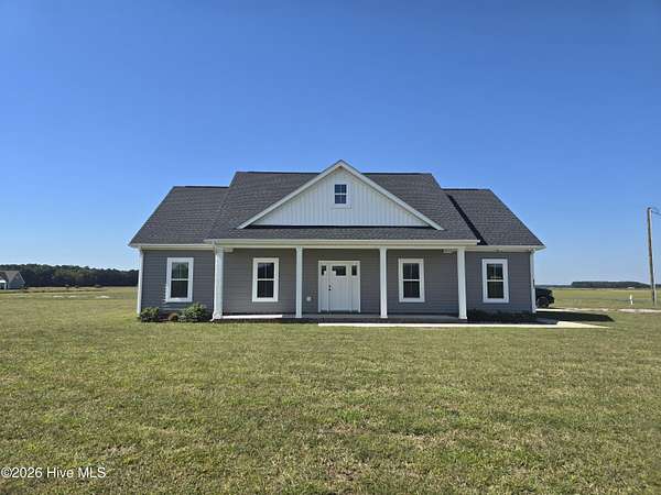 5 Acres of Land with Home for Lease in Camden, North Carolina