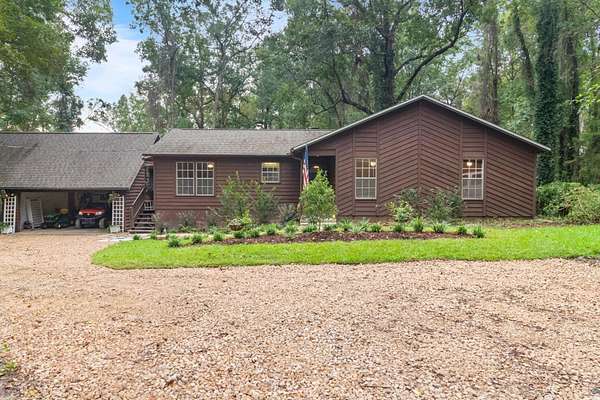 2.77 Acres of Land with Home for Sale in Tallahassee, Florida