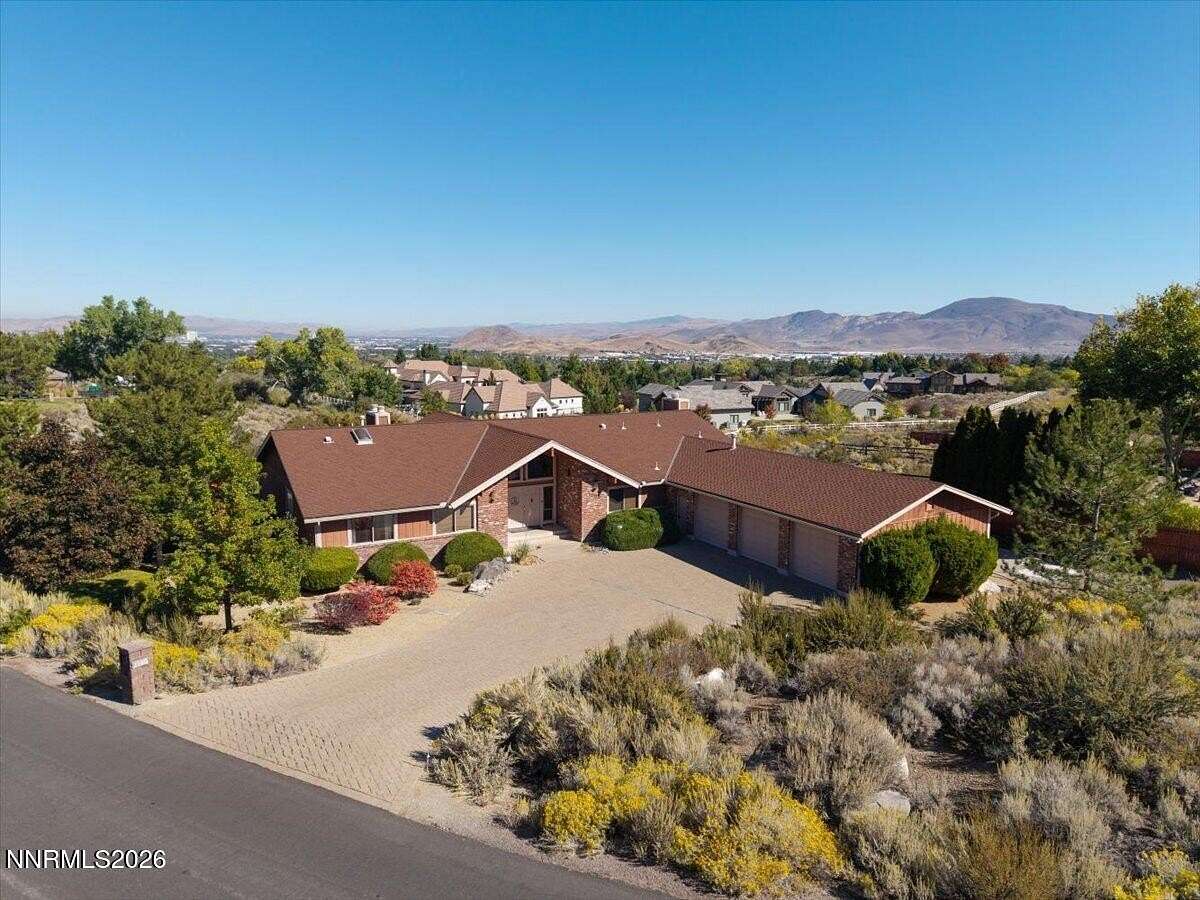 1.5 Acres of Land with Home for Sale in Reno, Nevada