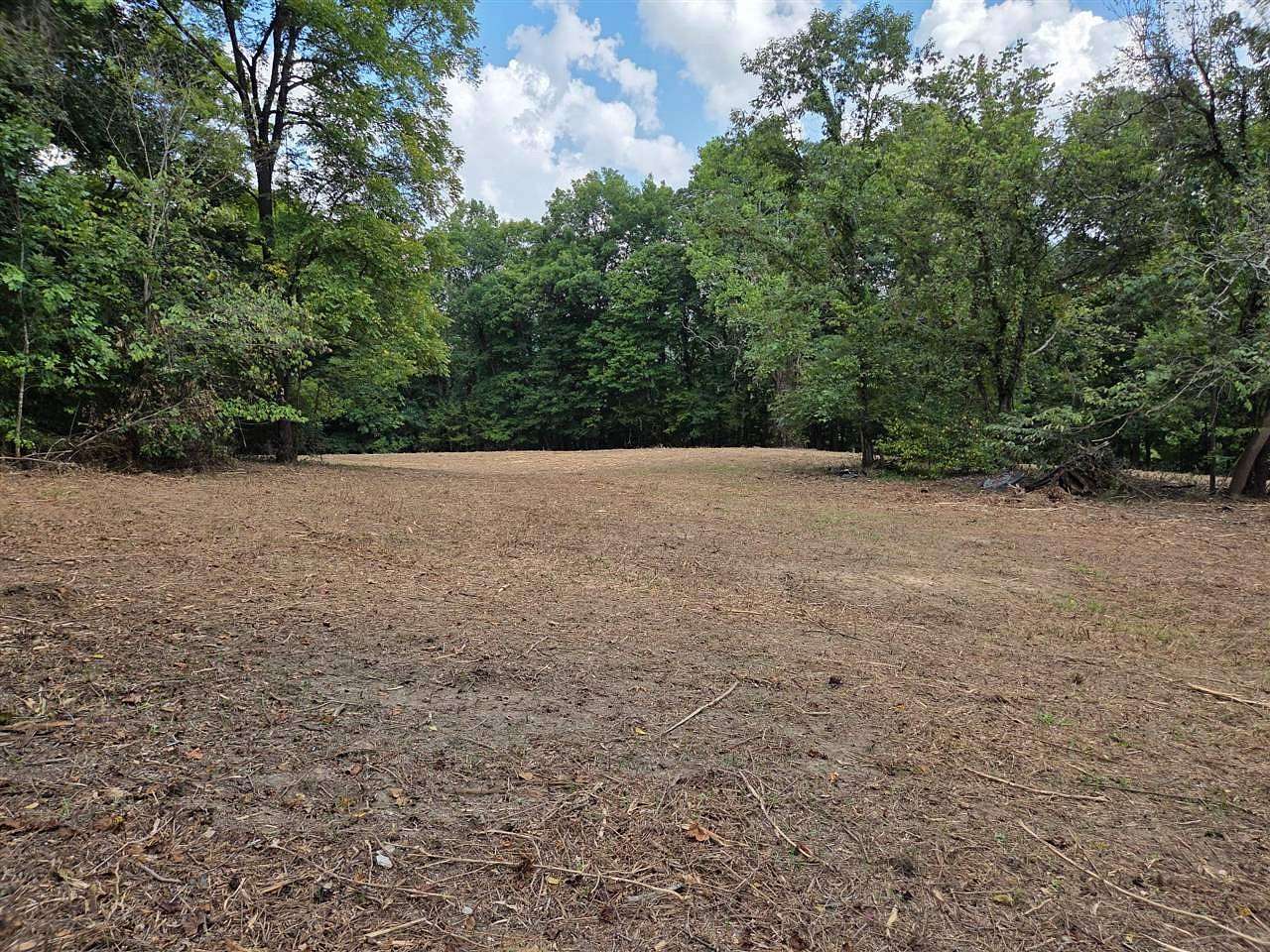 30 Acres of Land for Sale in Scottsville, Kentucky