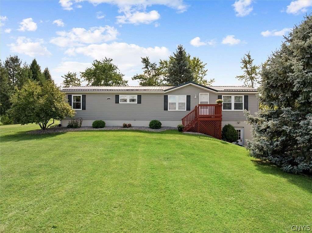 2.33 Acres of Land with Home for Sale in Canastota, New York