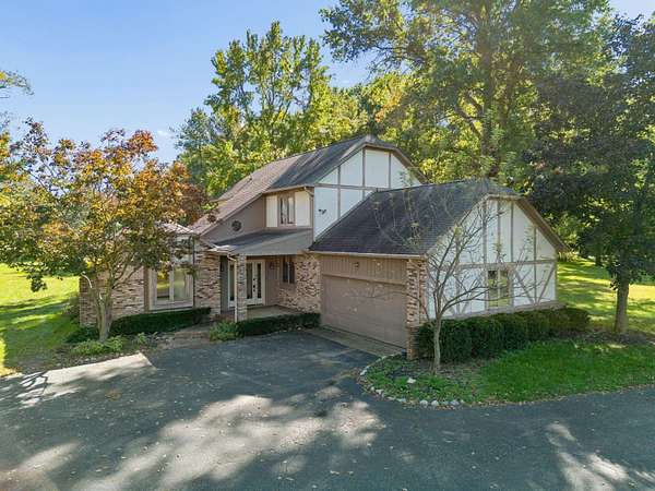 4.8 Acres of Land with Home for Auction in Galena, Ohio