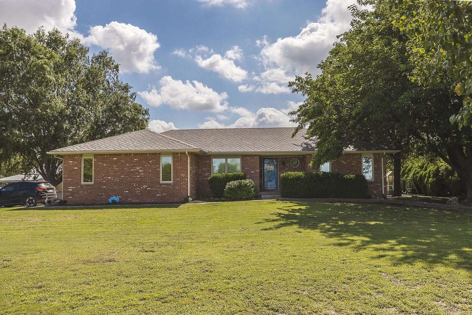 4.78 Acres of Land with Home for Auction in Wichita, Kansas
