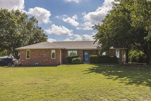 4.78 Acres of Land with Home for Auction in Wichita, Kansas