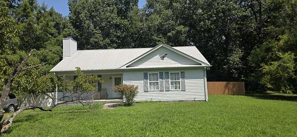 3.8 Acres of Land with Home for Sale in Clarksville, Tennessee