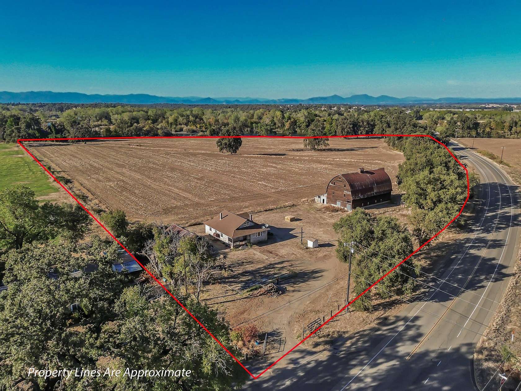 35.8 Acres of Land with Home for Sale in Anderson, California