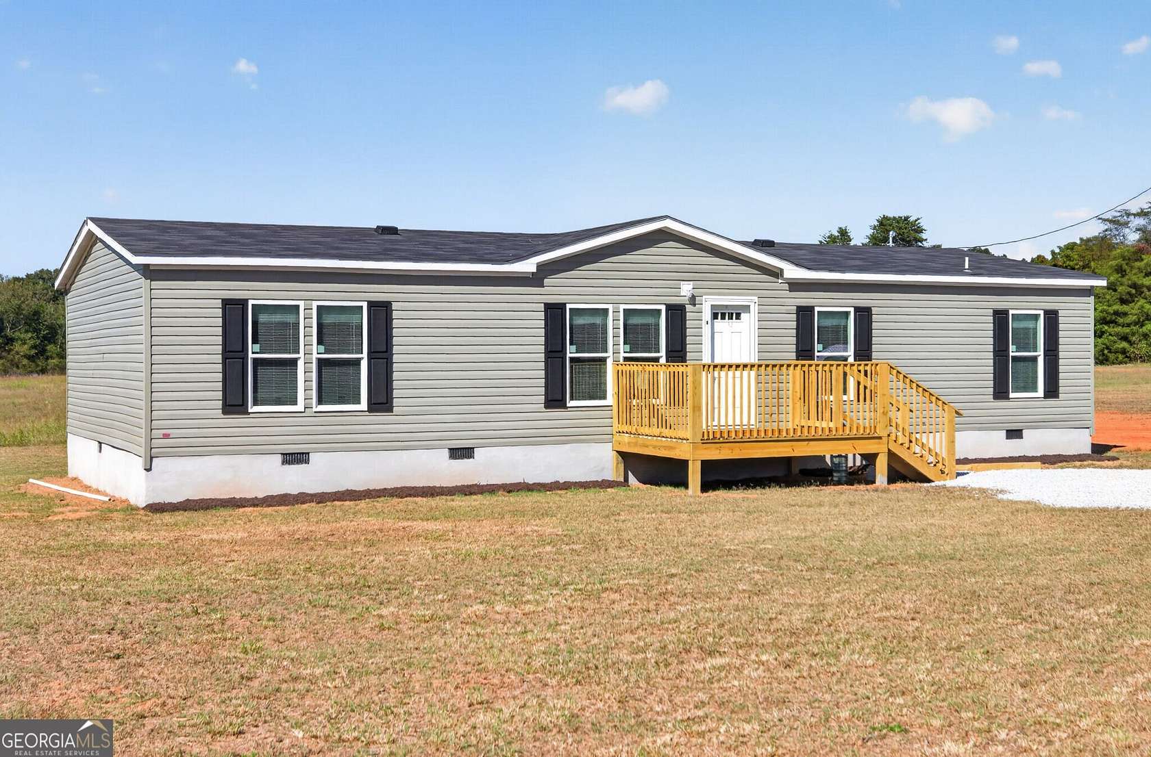 5.5 Acres of Land with Home for Sale in Hartwell, Georgia