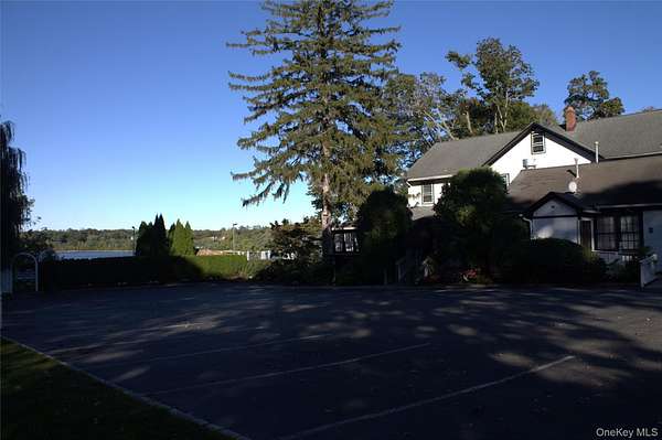 1.56 Acres of Mixed-Use Land for Sale in Ronkonkoma, New York