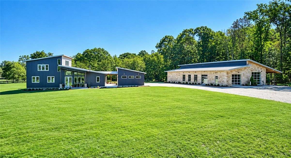 11.5 Acres of Land with Home for Sale in Bentonville, Arkansas