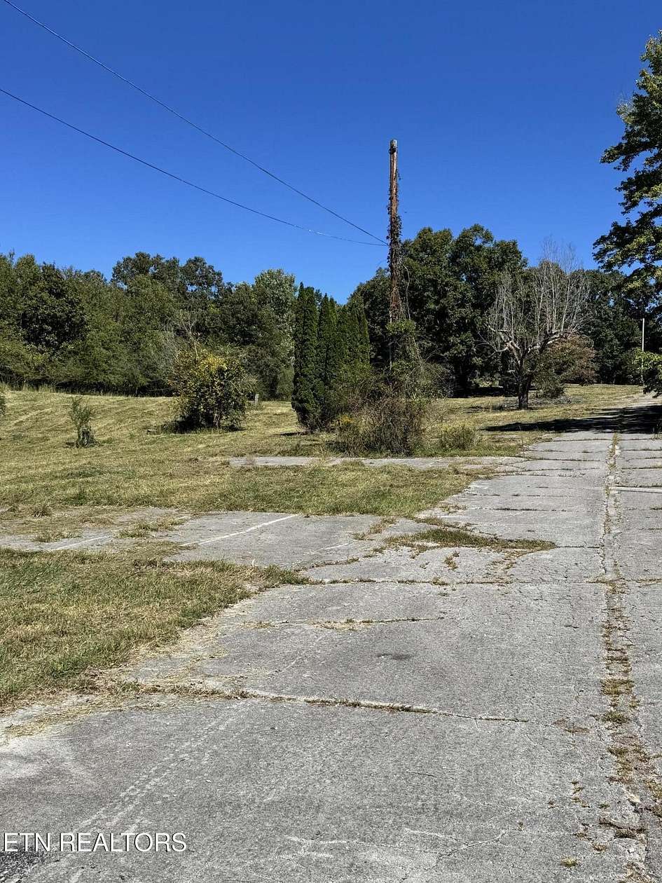 5 Acres of Mixed-Use Land for Auction in Rockwood, Tennessee