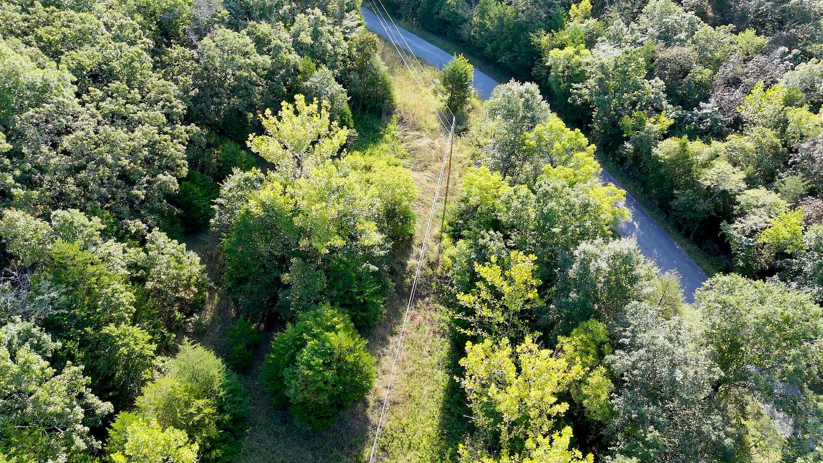 3.8 Acres of Residential Land for Sale in Edwards, Missouri
