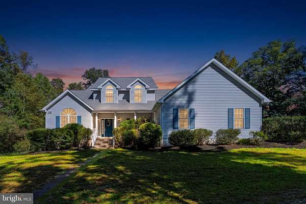 10.4 Acres of Land with Home for Sale in Amissville, Virginia