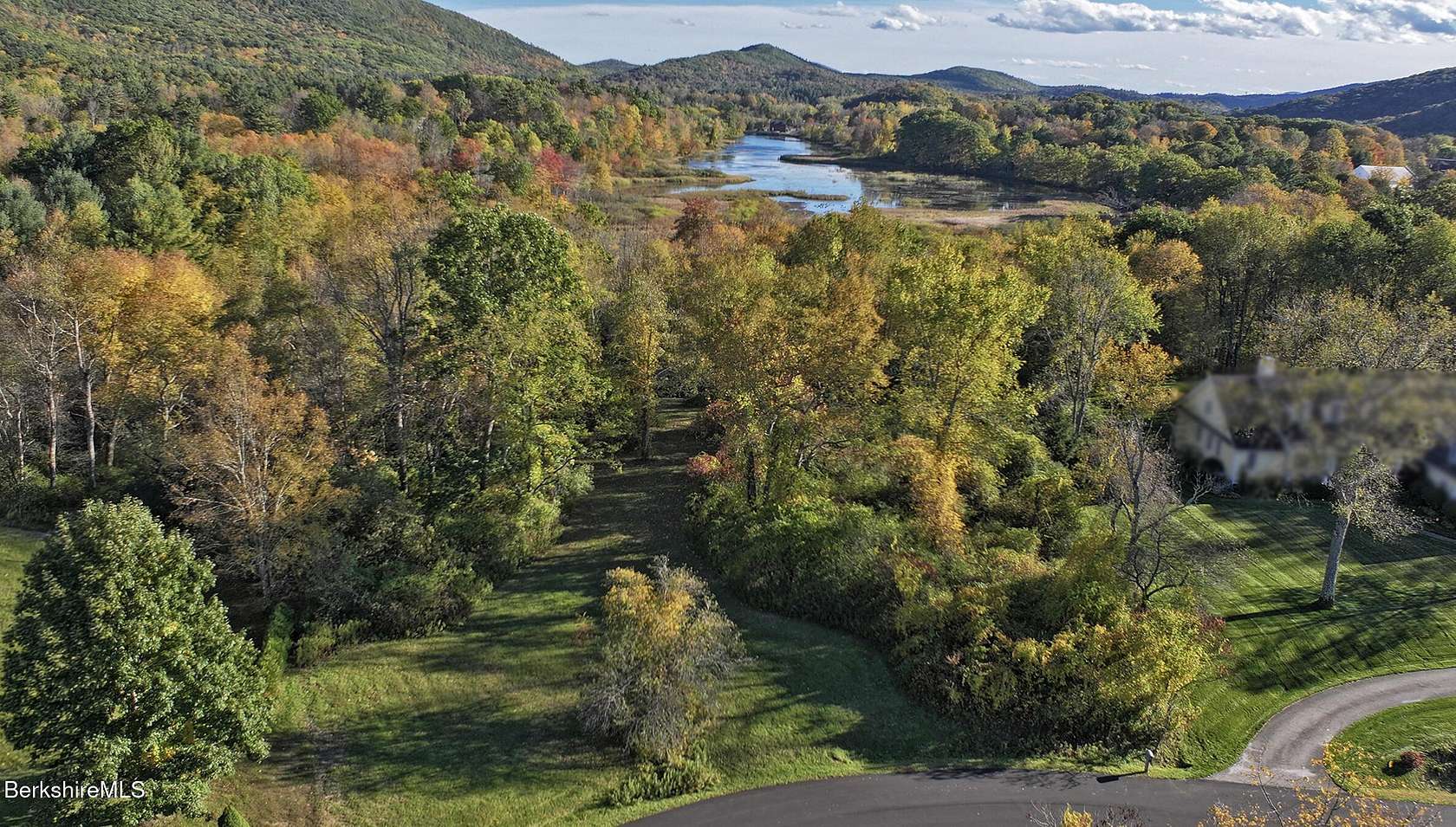 3.62 Acres of Residential Land for Sale in West Stockbridge, Massachusetts