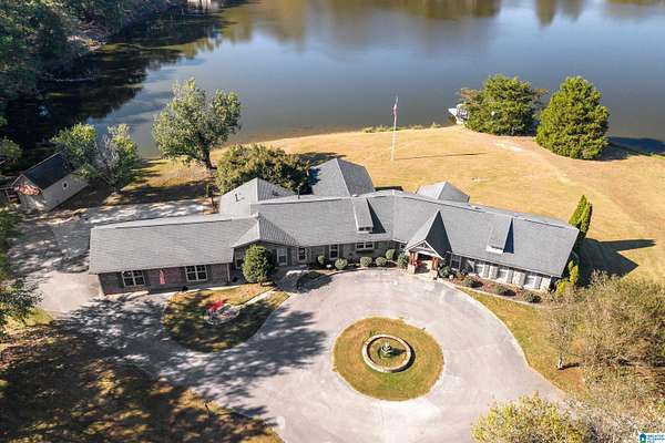 24.2 Acres of Recreational Land with Home for Sale in Helena, Alabama