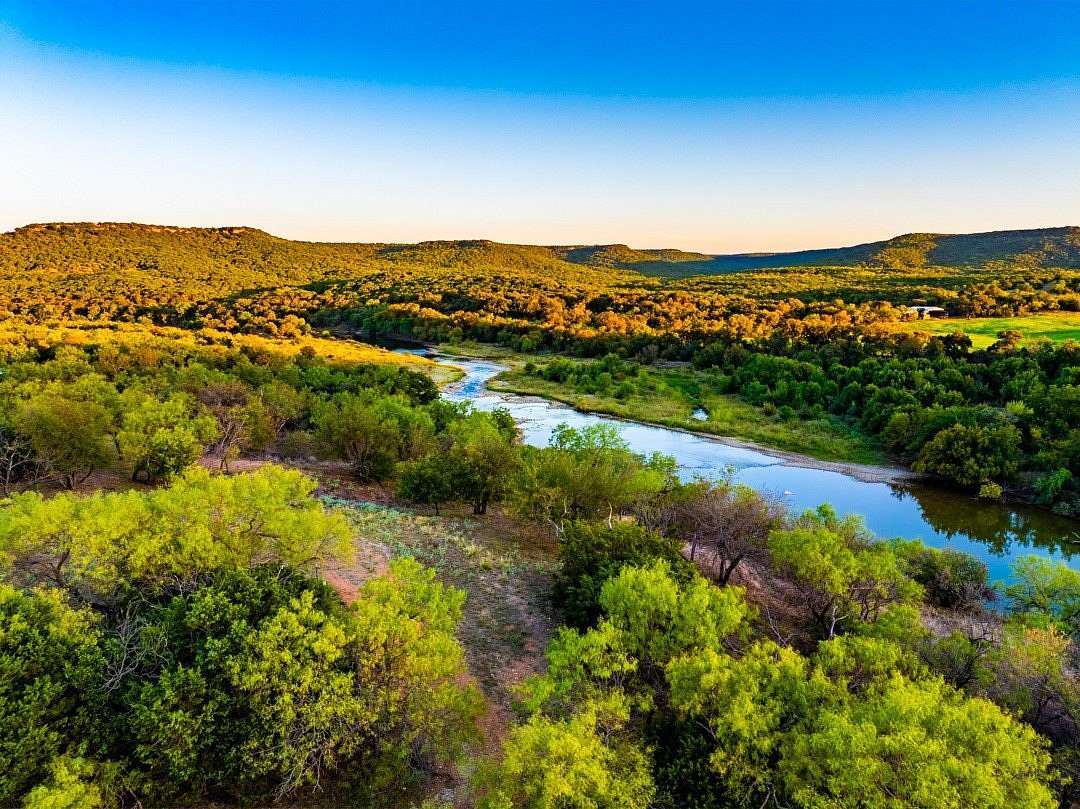 10 Acres of Land for Sale in Graford, Texas