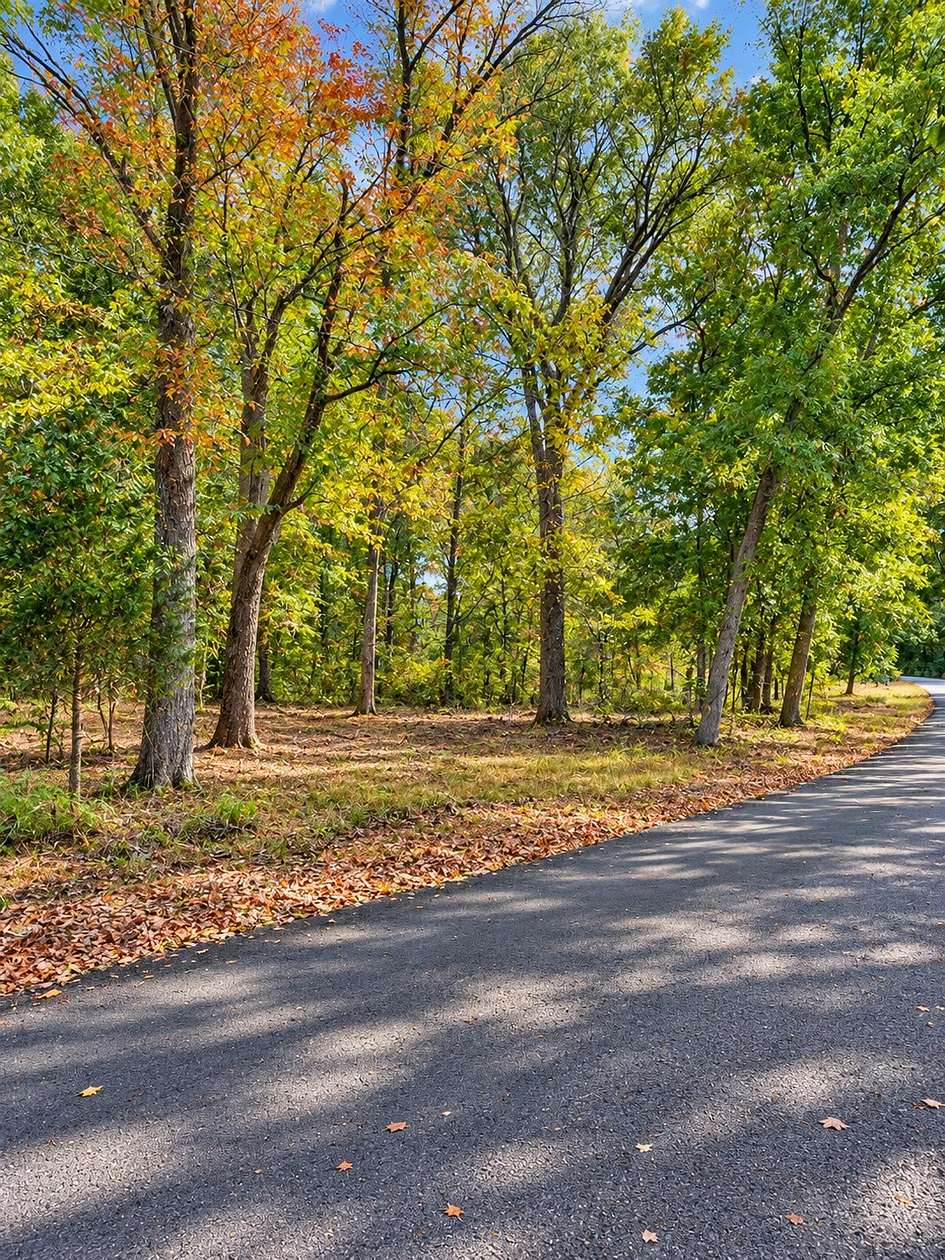 0.78 Acres of Residential Land for Sale in Hendersonville, Tennessee