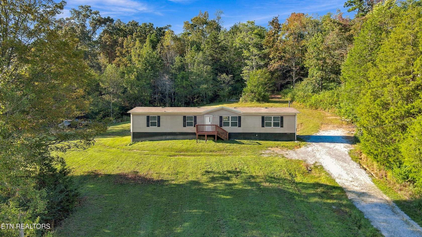 4 Acres of Land with Home for Sale in Clinton, Tennessee