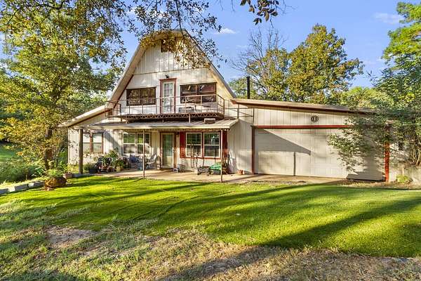 2.5 Acres of Land with Home for Sale in Palestine, Texas