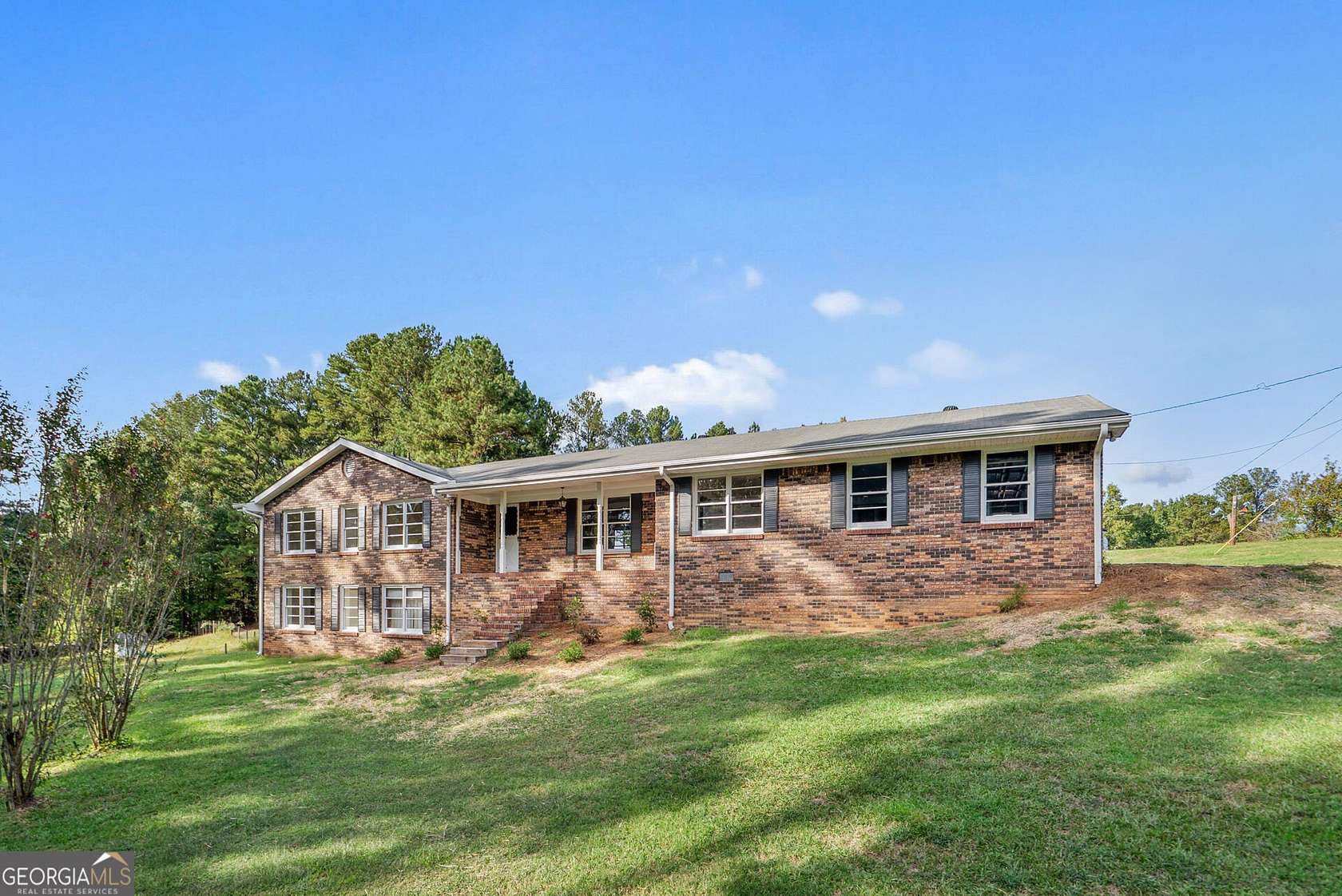 2 Acres of Land with Home for Lease in Loganville, Georgia