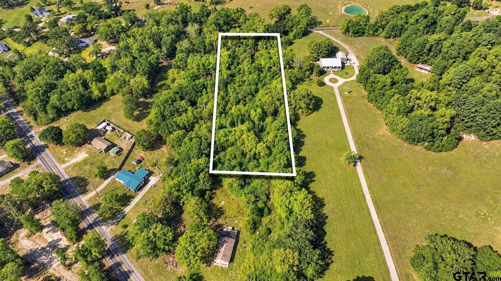 2 Acres of Residential Land for Sale in Whitehouse, Texas