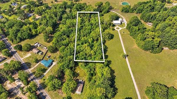 2 Acres of Residential Land for Sale in Whitehouse, Texas