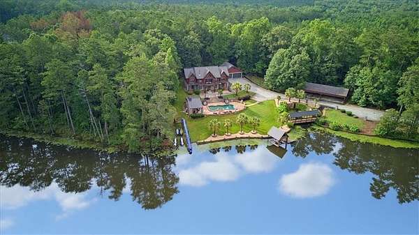 16 Acres of Recreational Land with Home for Sale in Carrollton, Georgia