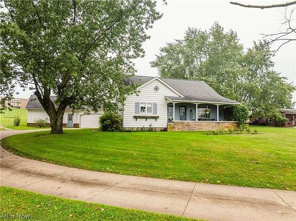 1.6 Acres of Mixed-Use Land for Auction in Millersburg, Ohio
