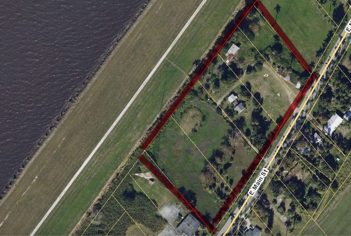 5.5 Acres of Land with Home for Sale in Pahokee, Florida