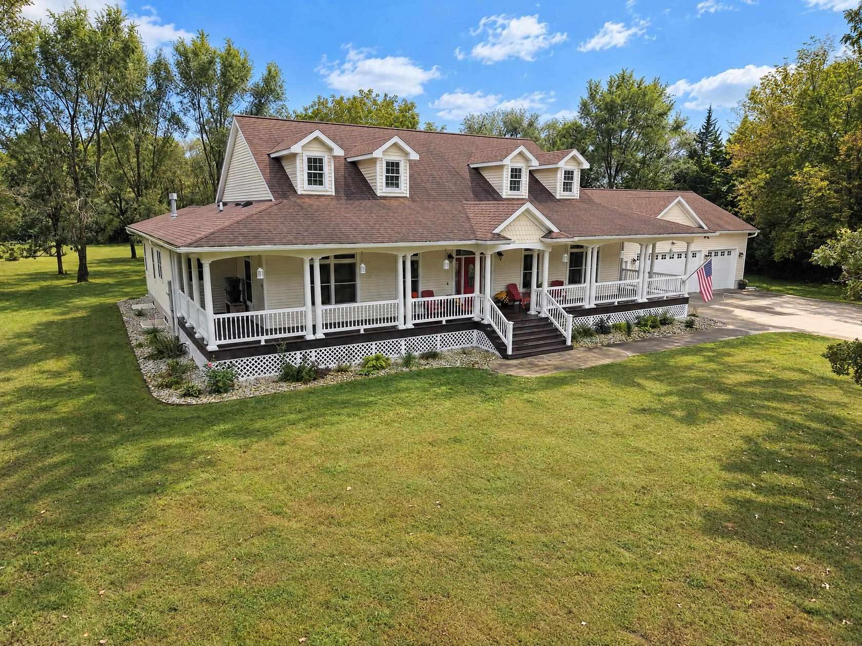 4.58 Acres of Land with Home for Sale in Cedar Falls, Iowa