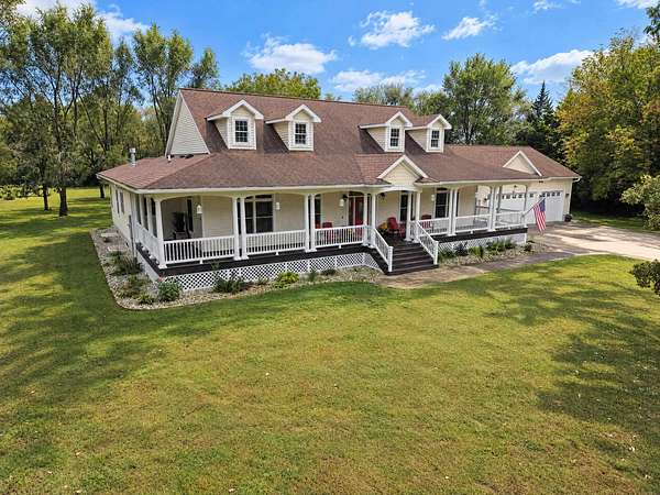 4.58 Acres of Land with Home for Sale in Cedar Falls, Iowa