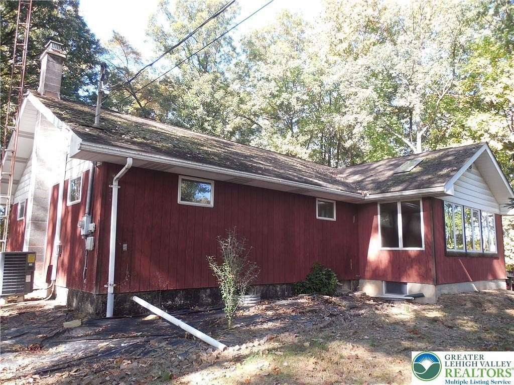 4 Acres of Land with Home for Sale in Bushkill Township, Pennsylvania