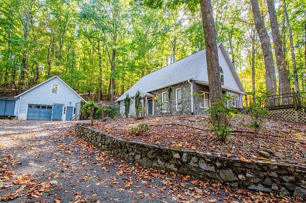 6 Acres of Land with Home for Sale in Lynchburg, Virginia