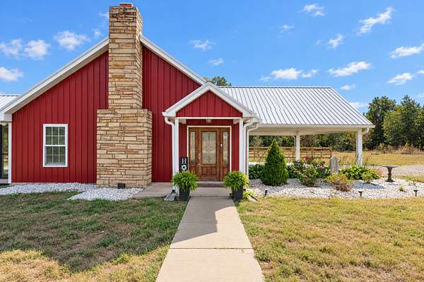 6.45 Acres of Land with Home for Sale in Murfreesboro, Tennessee