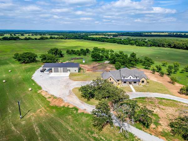 25 Acres of Land with Home for Sale in Bowie, Texas