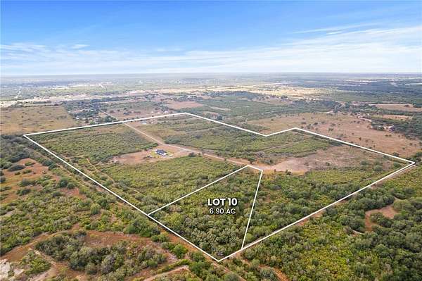 6.9 Acres of Residential Land for Sale in Beeville, Texas