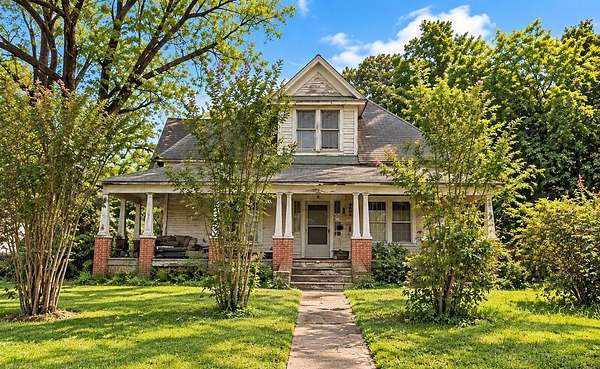 2.5 Acres of Land with Home for Sale in Brooksville, Mississippi