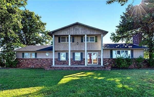 13.3 Acres of Land with Home for Sale in Arma, Kansas