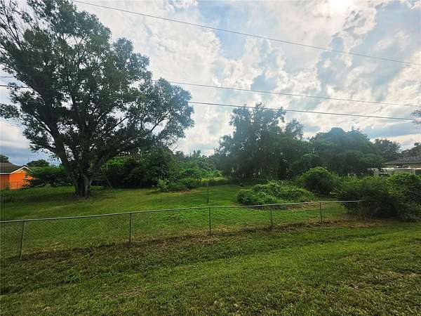 0.25 Acres of Residential Land for Sale in Mulberry, Florida