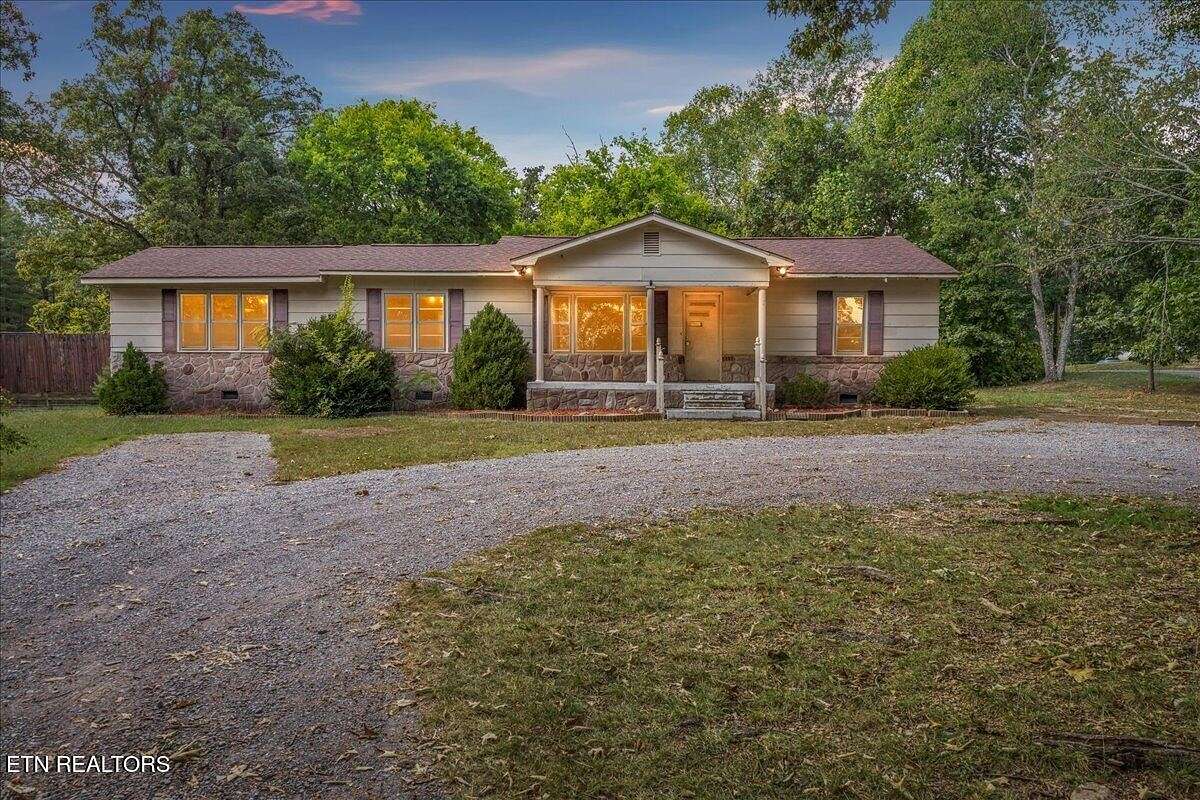2.5 Acres of Land with Home for Sale in Etowah, Tennessee