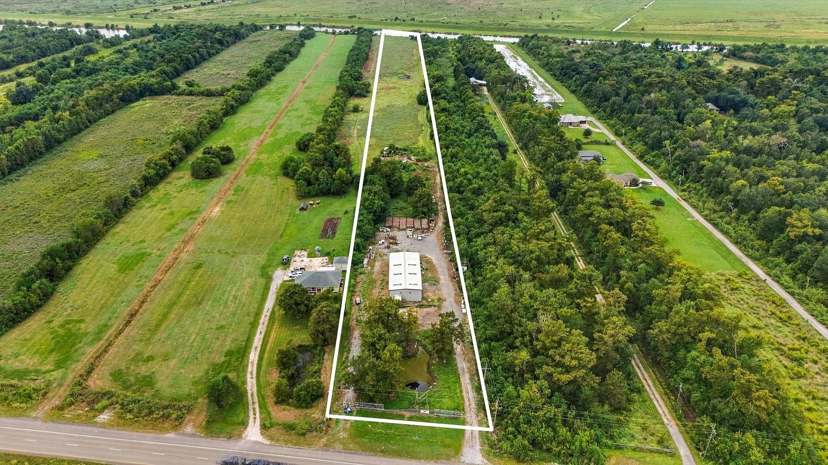 9.5 Acres of Improved Commercial Land for Sale in Cut Off, Louisiana