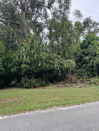 0.15 Acres of Land for Sale in Broxton, Georgia