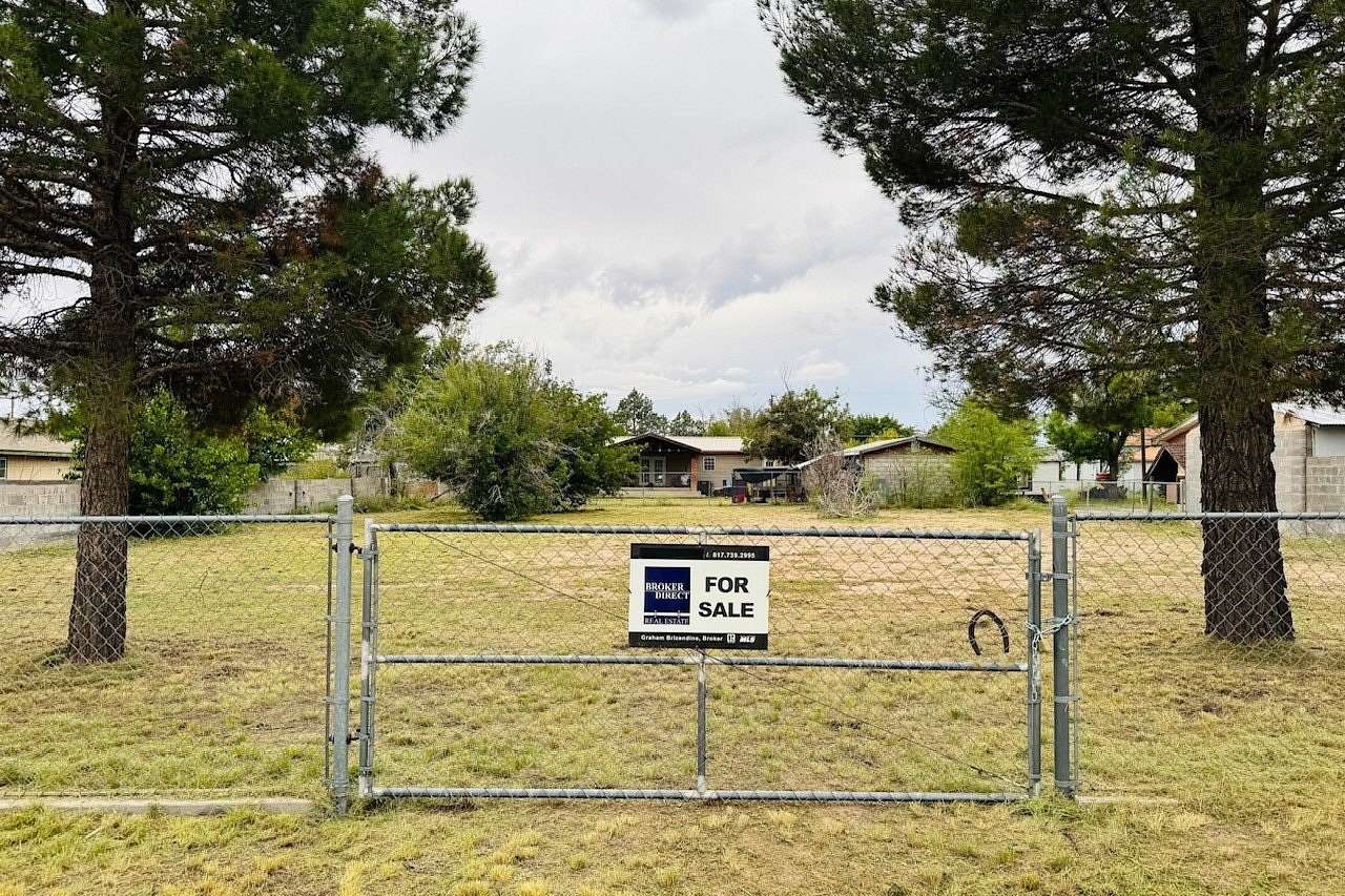 0.3 Acres of Residential Land for Sale in Marfa, Texas