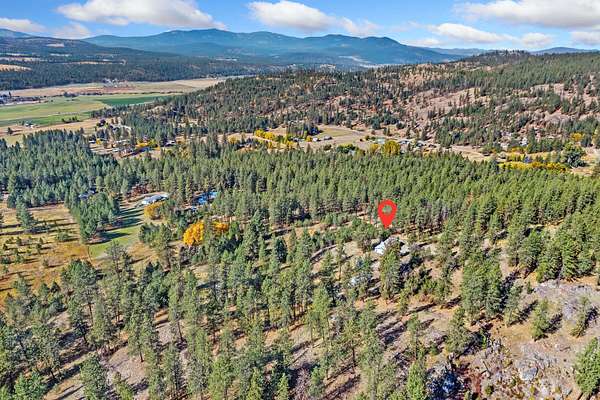 10 Acres of Land with Home for Sale in Colville, Washington