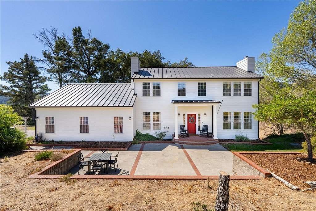 5.7 Acres of Land with Home for Sale in Atascadero, California