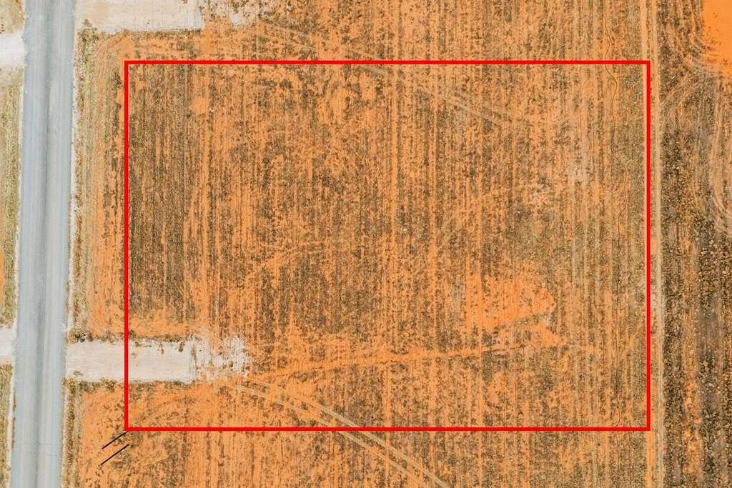 1.38 Acres of Land for Sale in Seminole, Texas