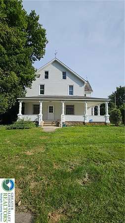 Land with Home for Lease in Upper Mount Bethel Township, Pennsylvania