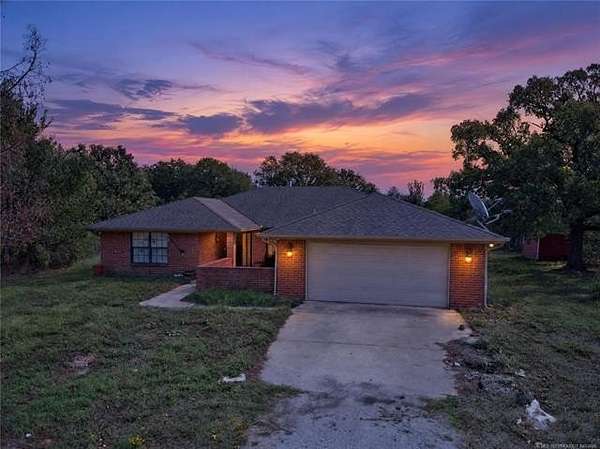 28.7 Acres of Land with Home for Sale in Bristow, Oklahoma