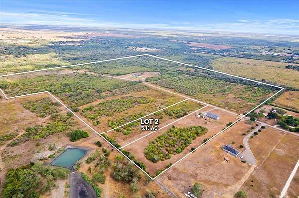 5.13 Acres of Residential Land for Sale in Beeville, Texas