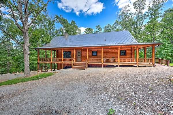 14.3 Acres of Land with Home for Sale in Eureka Springs, Arkansas
